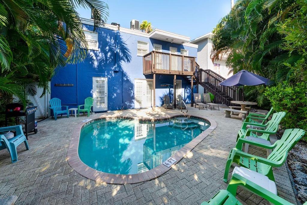 Beach Getaway Pool Condo Between The Island Marina And Beach Bradenton Beach Exterior foto