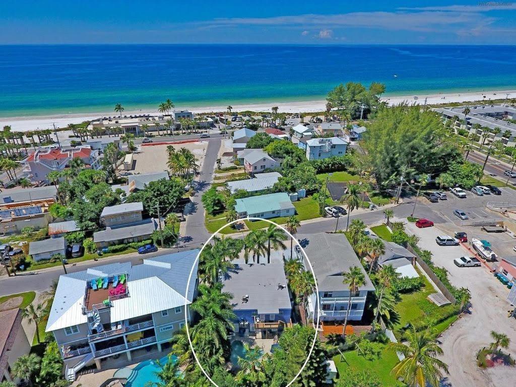 Beach Getaway Pool Condo Between The Island Marina And Beach Bradenton Beach Exterior foto